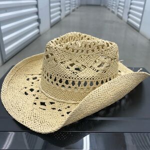 Women’s straw cowboy hat